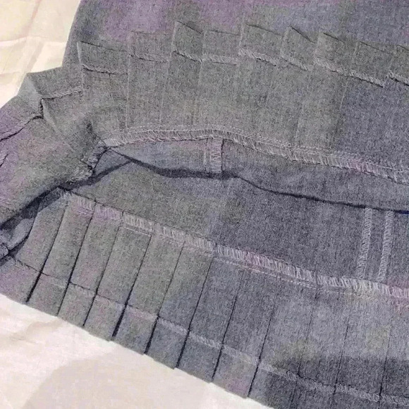 Gray pleated Mini-skirt - Picture 4 of 9